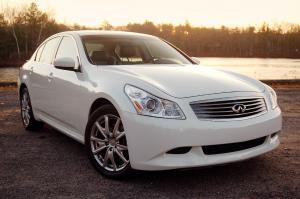 Infiniti G37x S Sedan 2009 года
